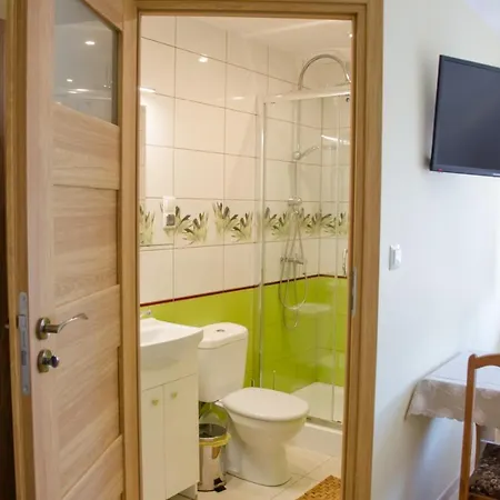 Проживание в семье Dominik Дембки